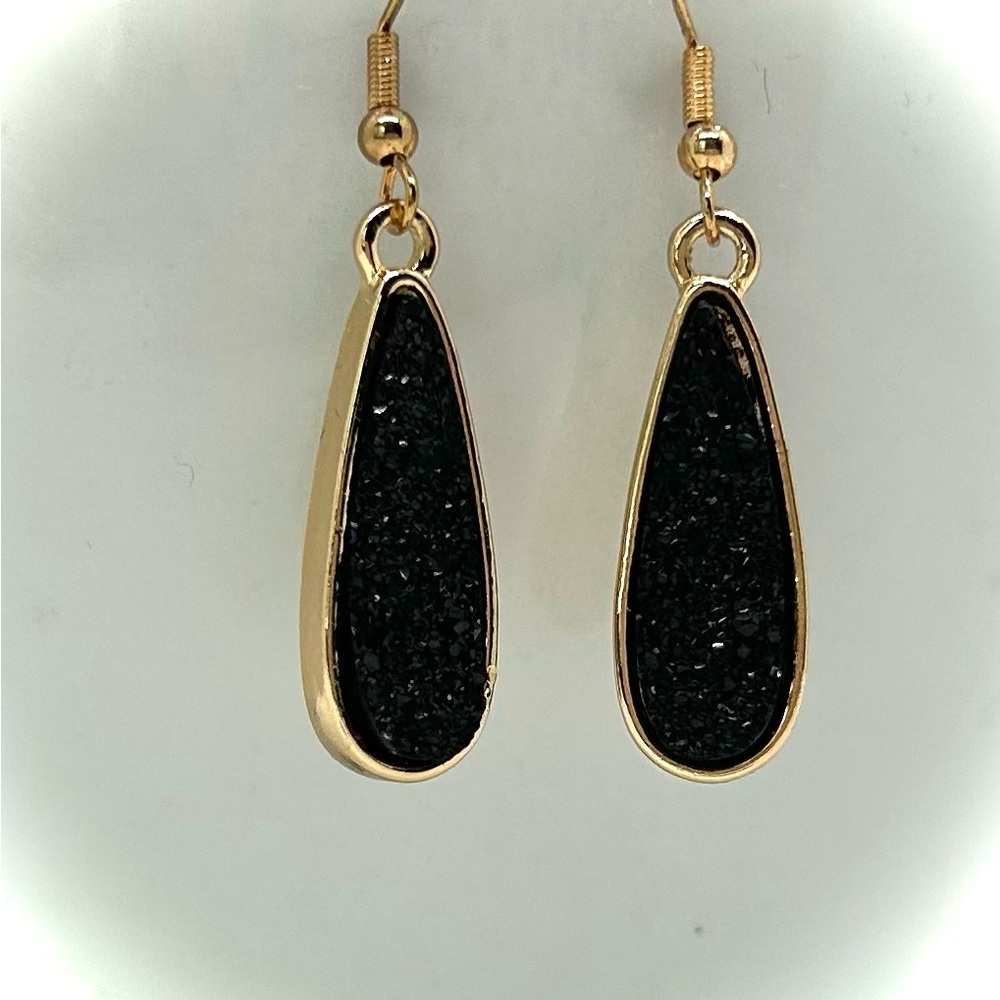 Teardrop Dangle earrings .925